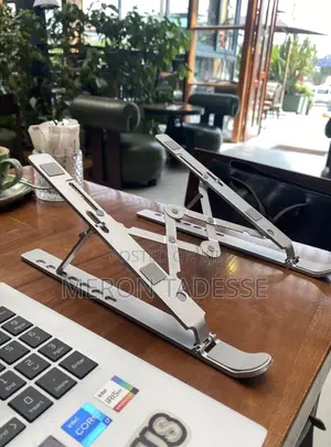 ለአይኖ የሚመች የአይን ከፍታ ላይ Pcዎን እንዲያስቀምጡ የሚረዳ Laptop Stand