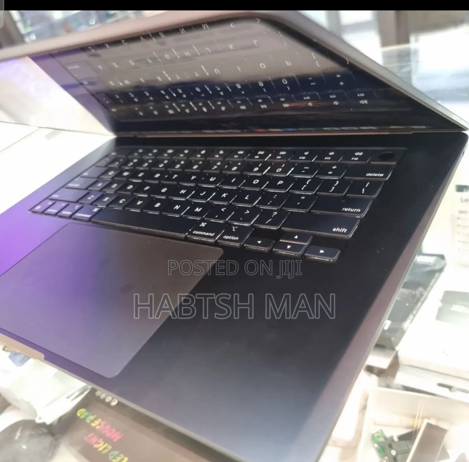 New Laptop Apple MacBook Air 2024 M3 15-Inch 8GB Apple M3 SSD 256GB