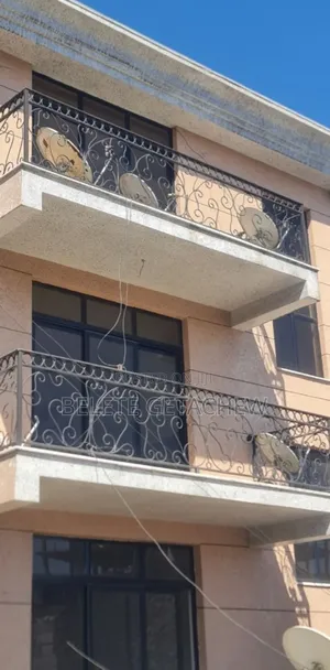 Photo - 5bdrm House in Meta Jacros, G+2, Bole for sale