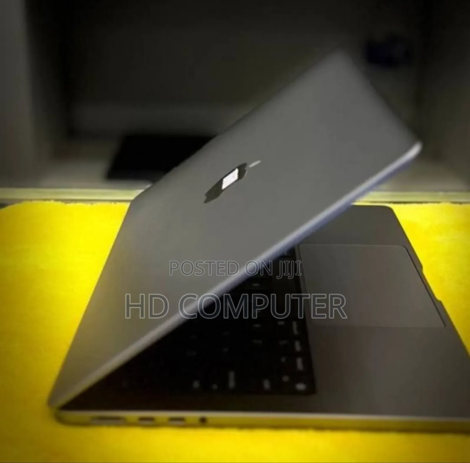 New Laptop Apple MacBook Pro 2023 M3 14-Inch 8GB Apple M3 SSD 512GB