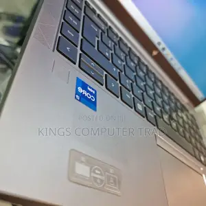 New Laptop HP ZBook Firefly G8 16GB Intel Core I7 SSD 512GB