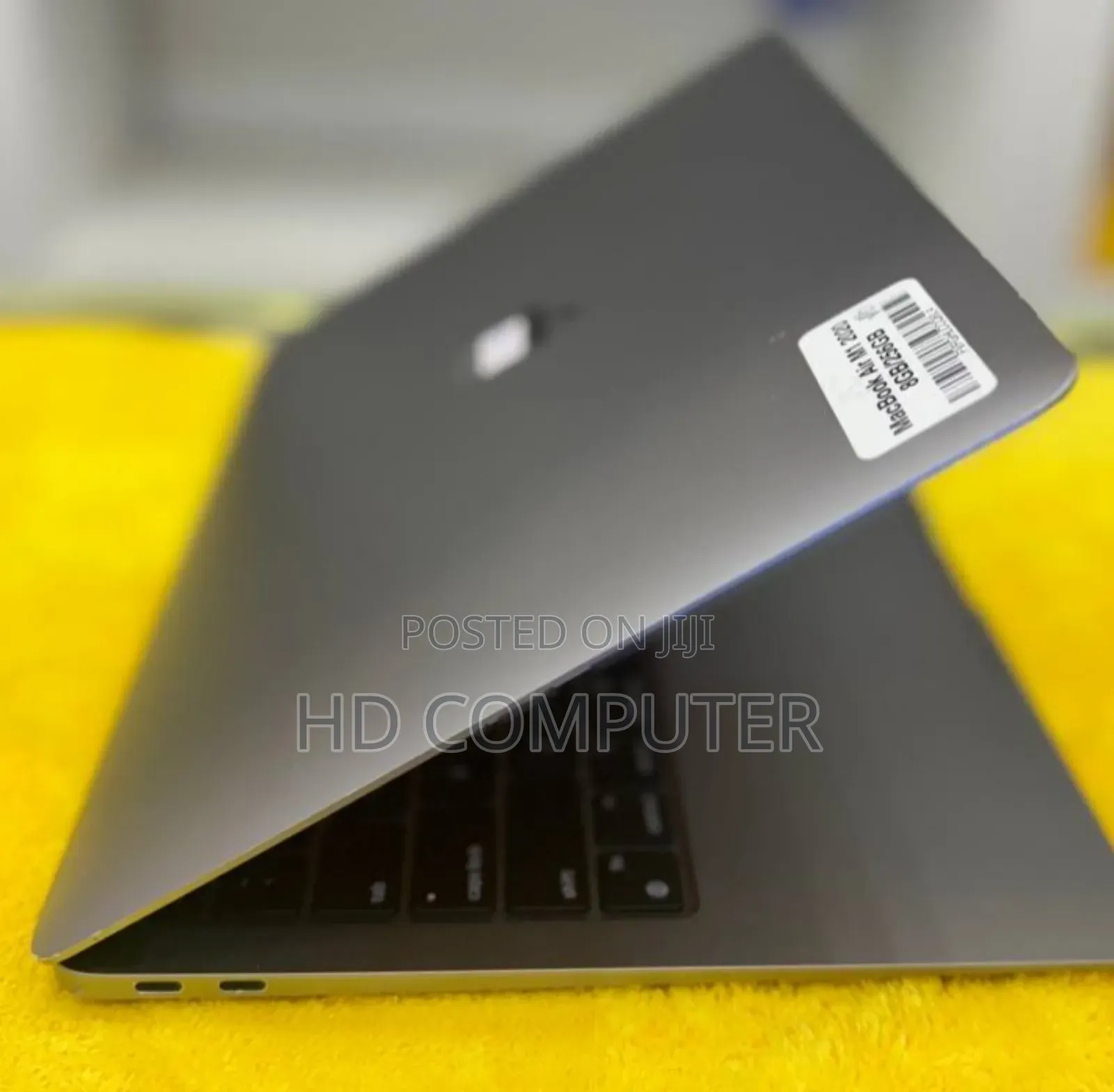 New Laptop Apple MacBook Pro M1 8GB Apple M1 SSD 256GB