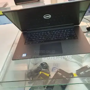 New Laptop Dell XPS 15 16GB Intel Core I7 SSD 512GB