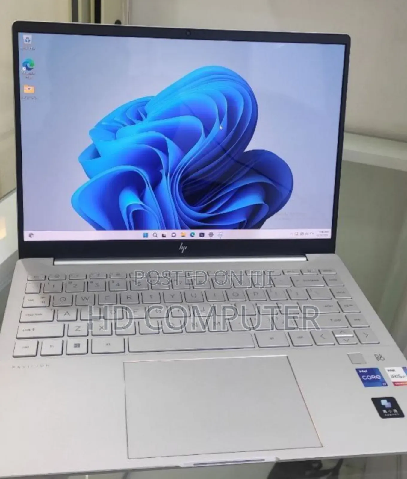 New Laptop HP Pavilion 13 16GB Intel Core I7 SSD 1T