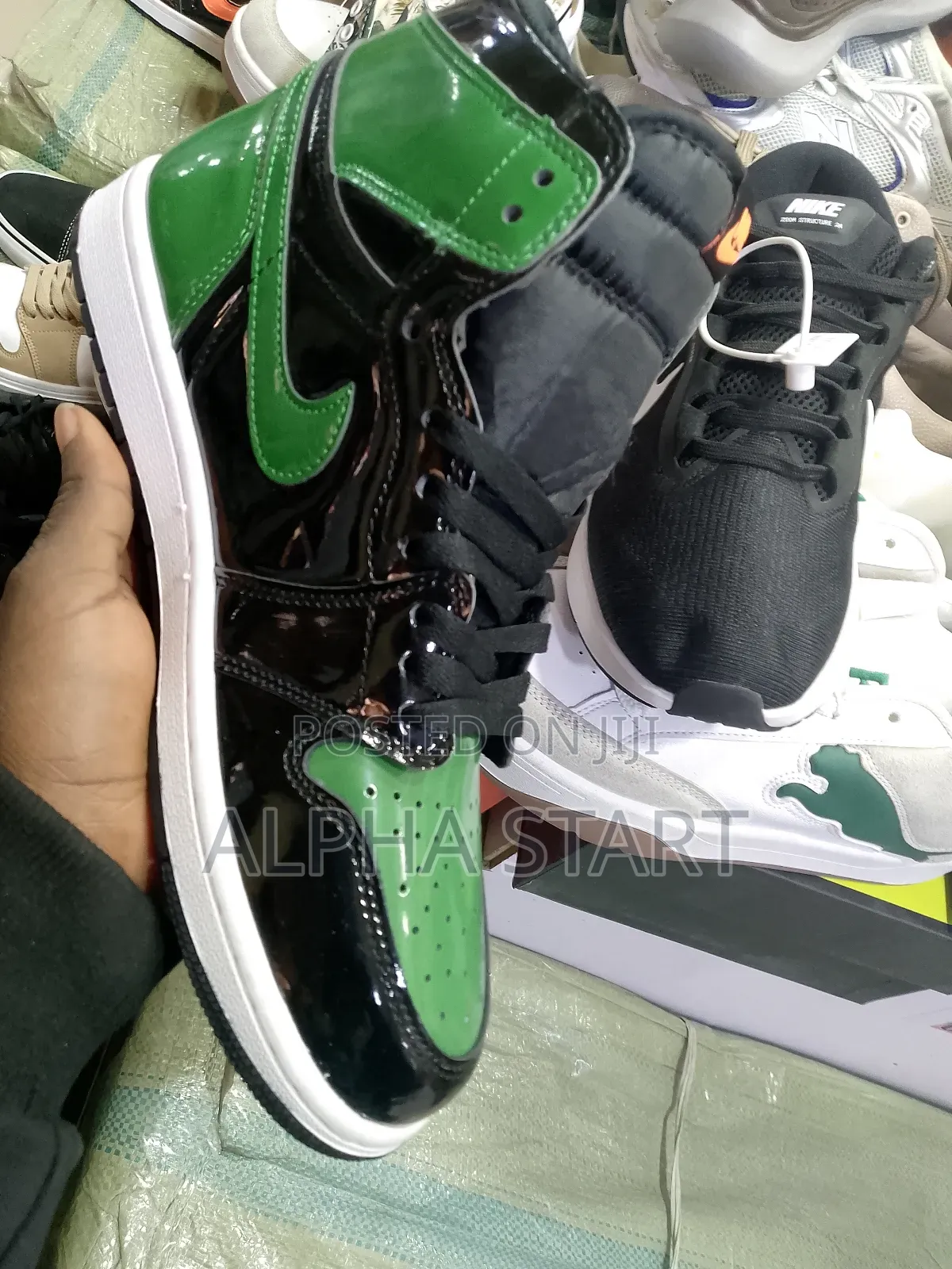 Air Jordan 1 Black Green Master Quality Shoes for You