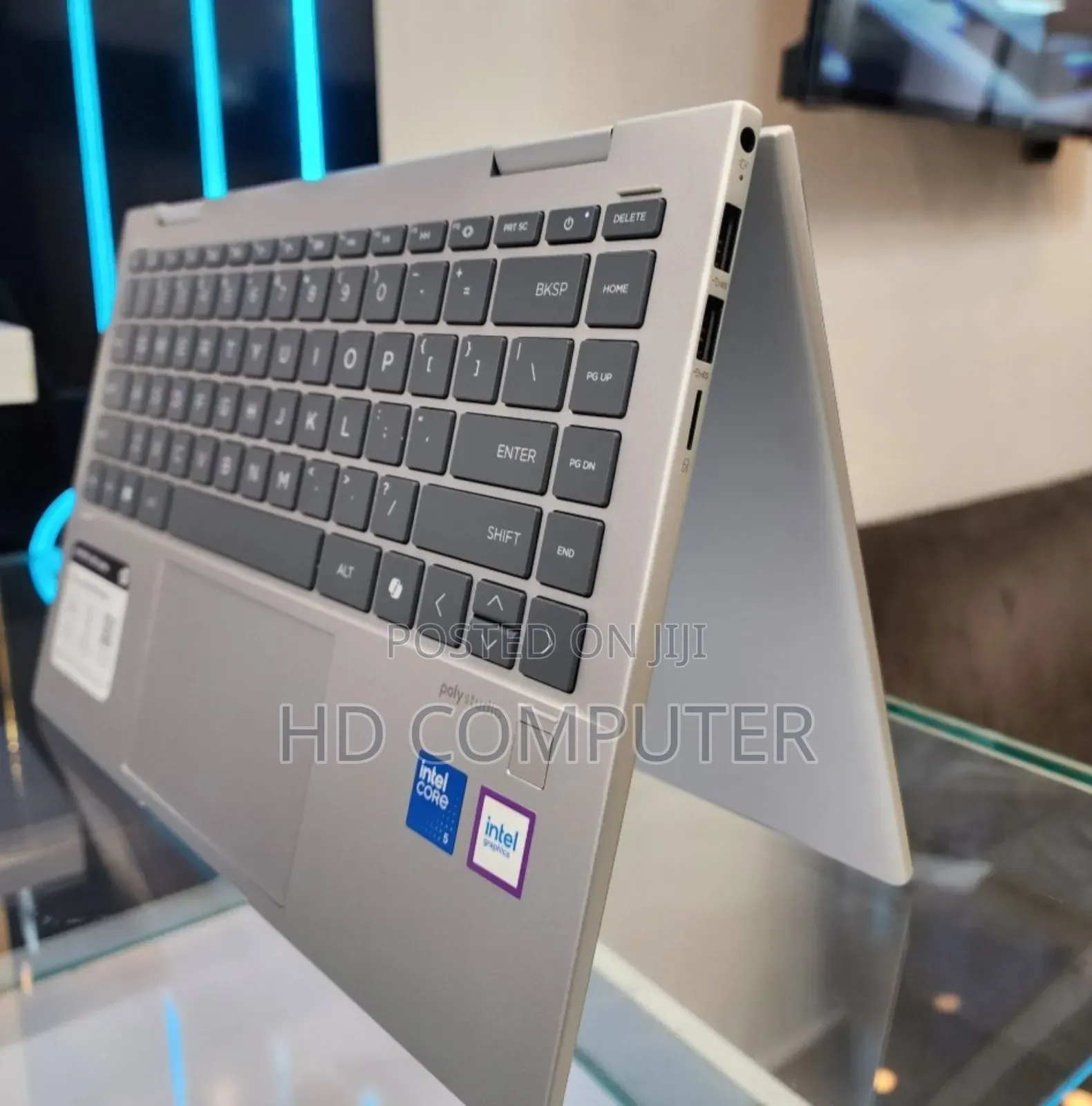 New Laptop HP Envy X360 8GB Intel Core I5 SSD 512GB