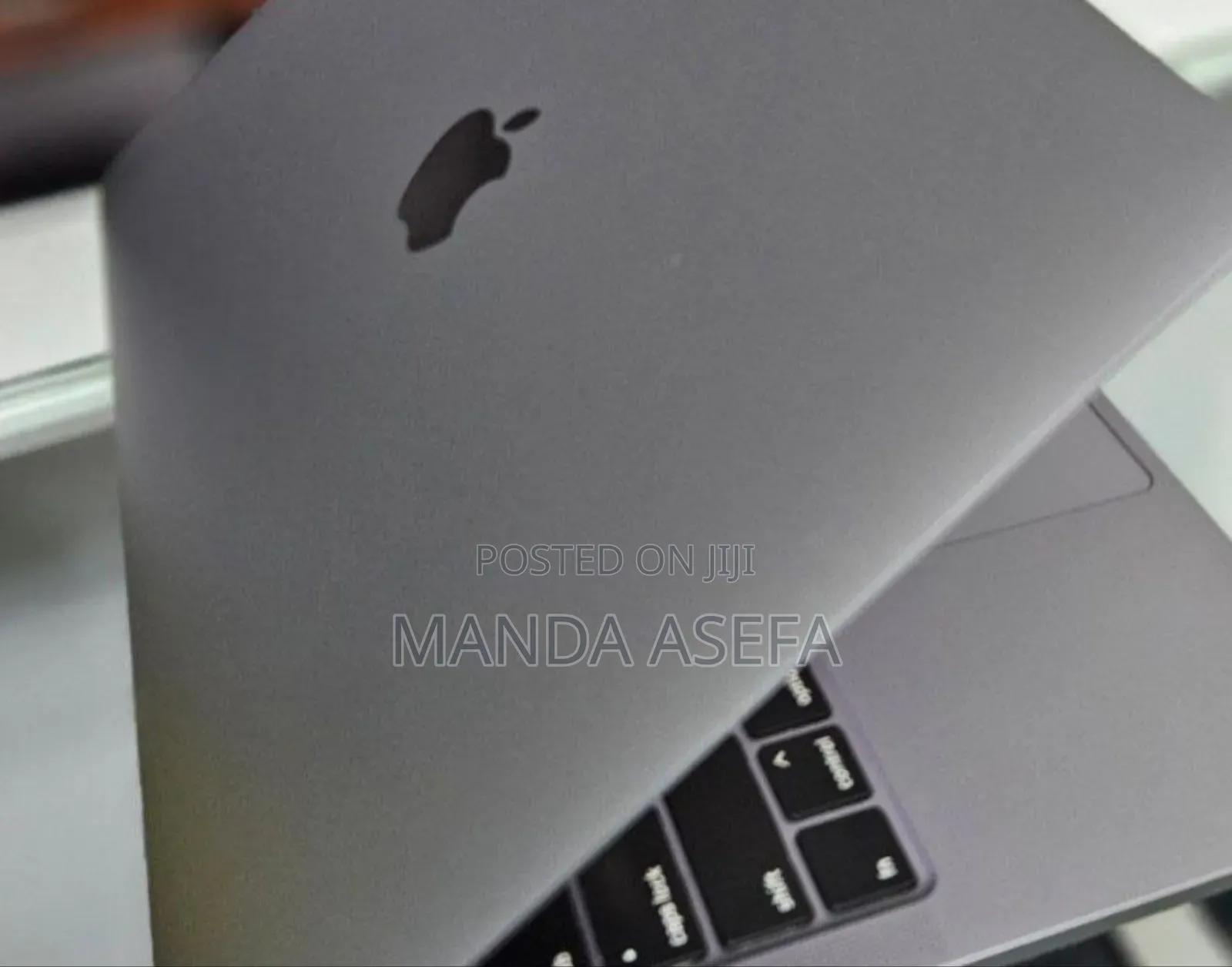 New Laptop Apple MacBook Pro 2019 16GB Intel Core I7 SSD 512GB