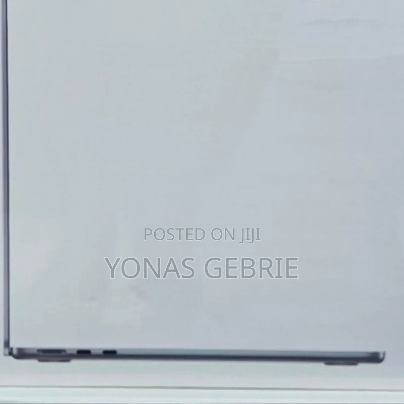 New Laptop Apple MacBook Air 2022 M2 16GB Apple M2 SSD 256GB