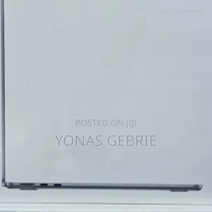 New Laptop Apple MacBook Air 2022 M2 16GB Apple M2 SSD 256GB