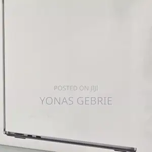 New Laptop Apple MacBook Air 2022 M2 16GB Apple M2 SSD 256GB