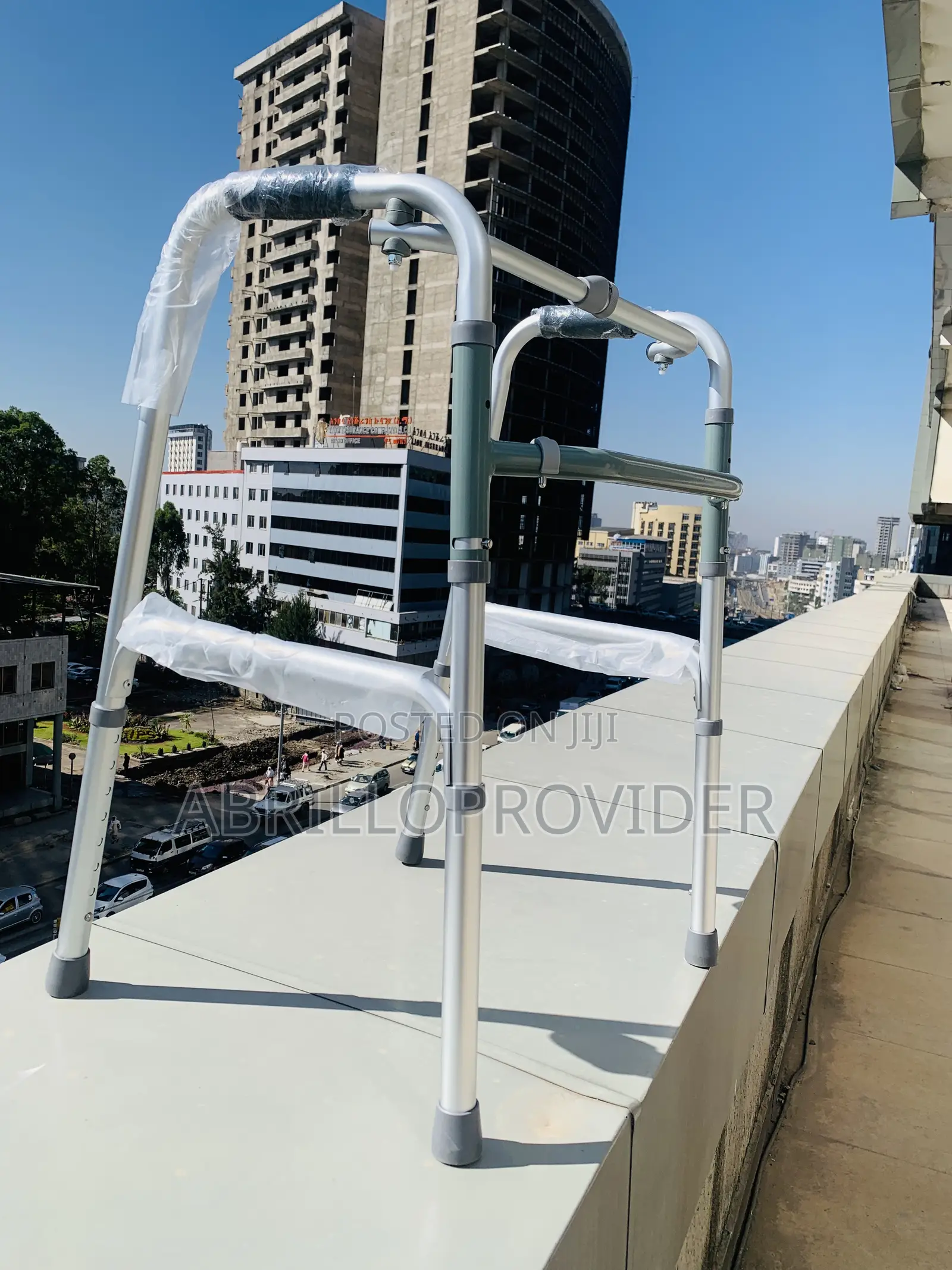 Strong Aluminum Walker for Elderly1walker1walker2walking Aid