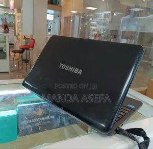Photo - Laptop Toshiba Satellite C850 4GB Intel Core I3 HDD 500GB