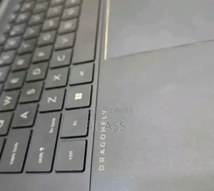 New Laptop HP Dragonfly Folio 16GB Intel Core I7 SSD 512GB