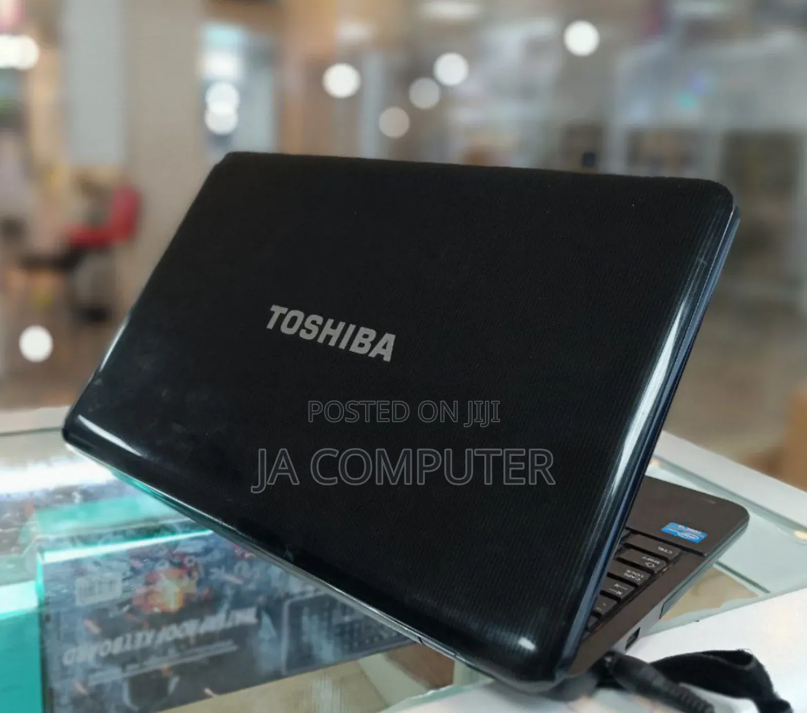 New Laptop Toshiba Satellite C665 4GB Intel Core I3 HDD 500GB