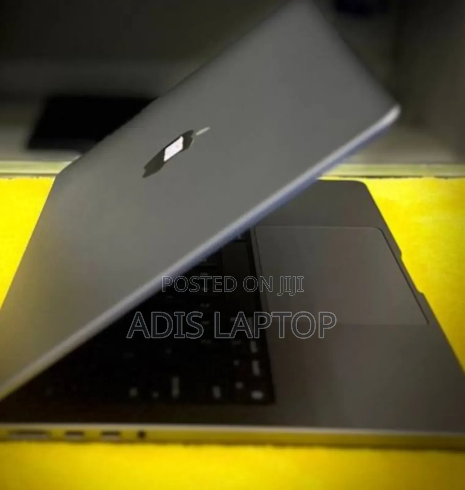 New Apple MacBook Pro 2023 M3 14-Inch 8GB Apple M3 Pro SSD 512GB