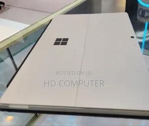 New Laptop 8GB Intel Core I5 SSD 256GB