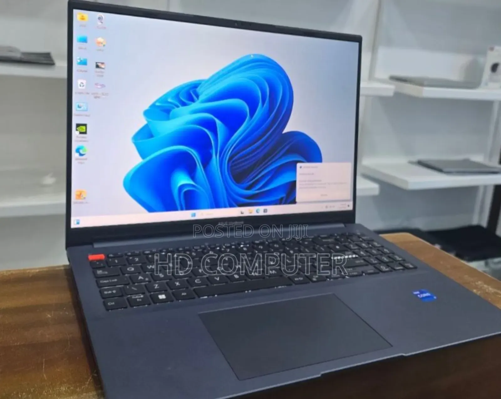 New Laptop Asus Vivobook 16 16GB Intel Core I7 SSD 512GB