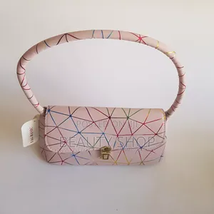 Photo - Elegant Shoulder Bag for Any Occasion