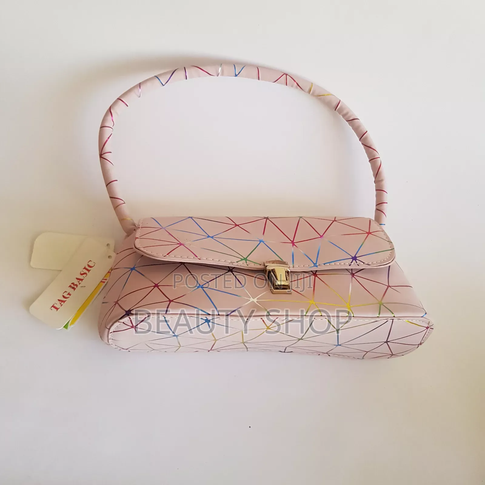 Elegant Shoulder Bag for Any Occasion