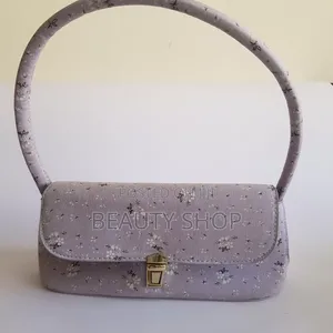 Photo - Classy Shoulder Bag