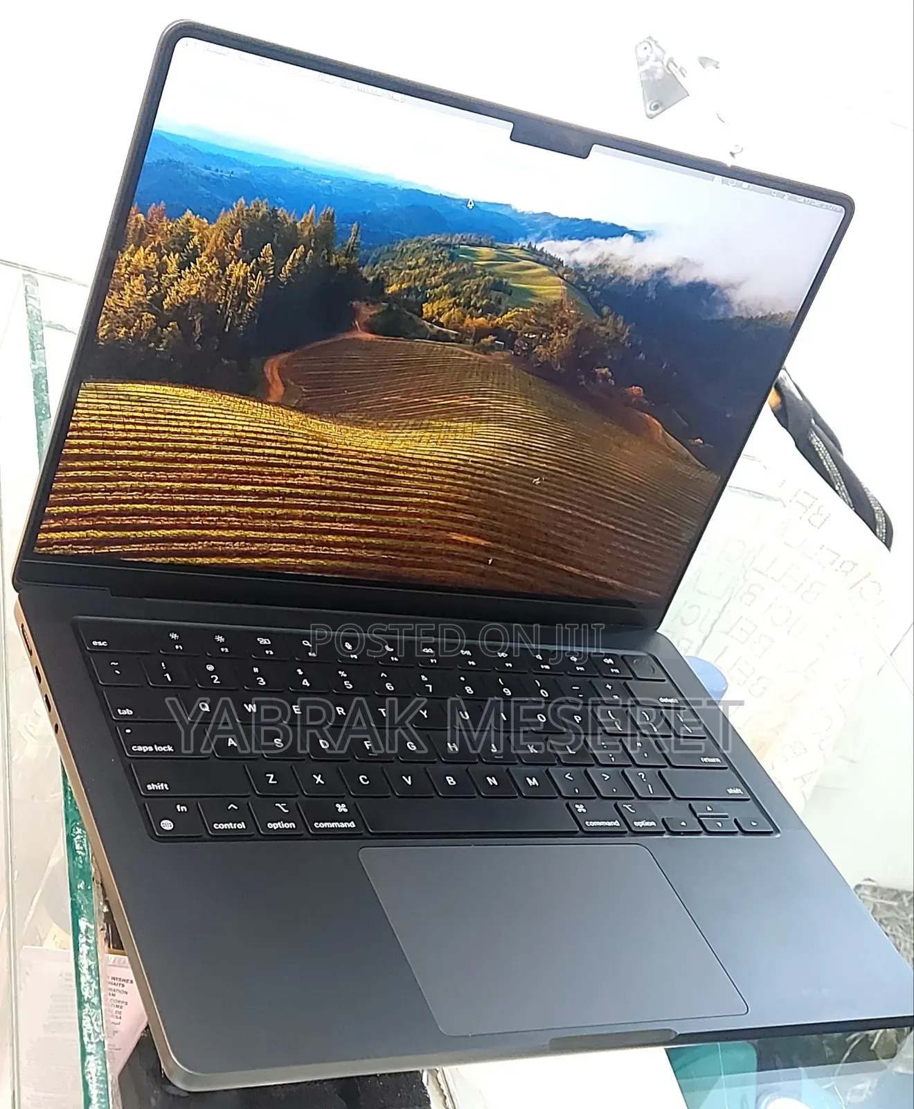 New Apple MacBook Pro 2023 M3 Max 14-Inch 16GB Apple M3 Pro SSD 512GB