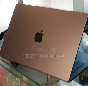 New Laptop Apple MacBook Pro 18GB Apple M3 SSD 512GB