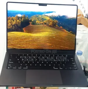 Photo - New Laptop Apple MacBook Pro 18GB Apple M3 SSD 512GB