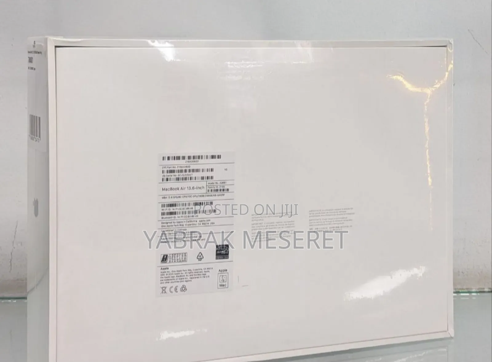 New Laptop Apple MacBook Air 2022 M2 16GB Apple M2 SSD 256GB