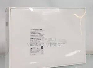 Photo - New Laptop Apple MacBook Air 2022 M2 16GB Apple M2 SSD 256GB