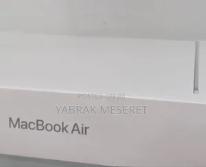 New Laptop Apple MacBook Air 2022 M2 16GB Apple M2 SSD 256GB