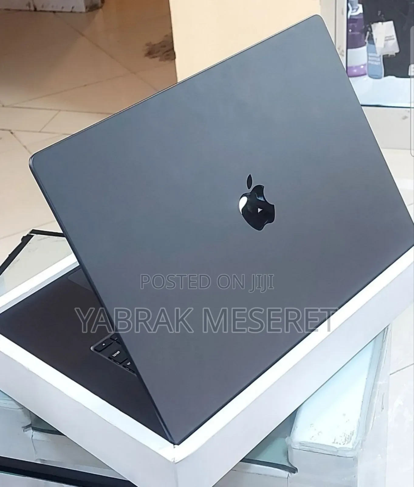 New Apple MacBook Pro 2023 M3 Max 16-Inch 18GB Apple M3 Pro SSD 512GB