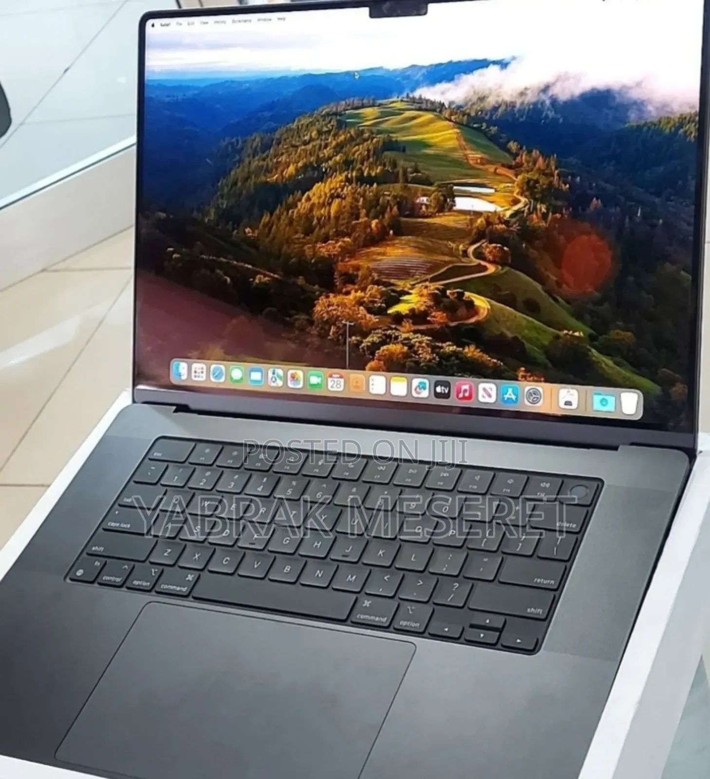 New Apple MacBook Pro 2023 M3 Max 16-Inch 18GB Apple M3 Pro SSD 512GB