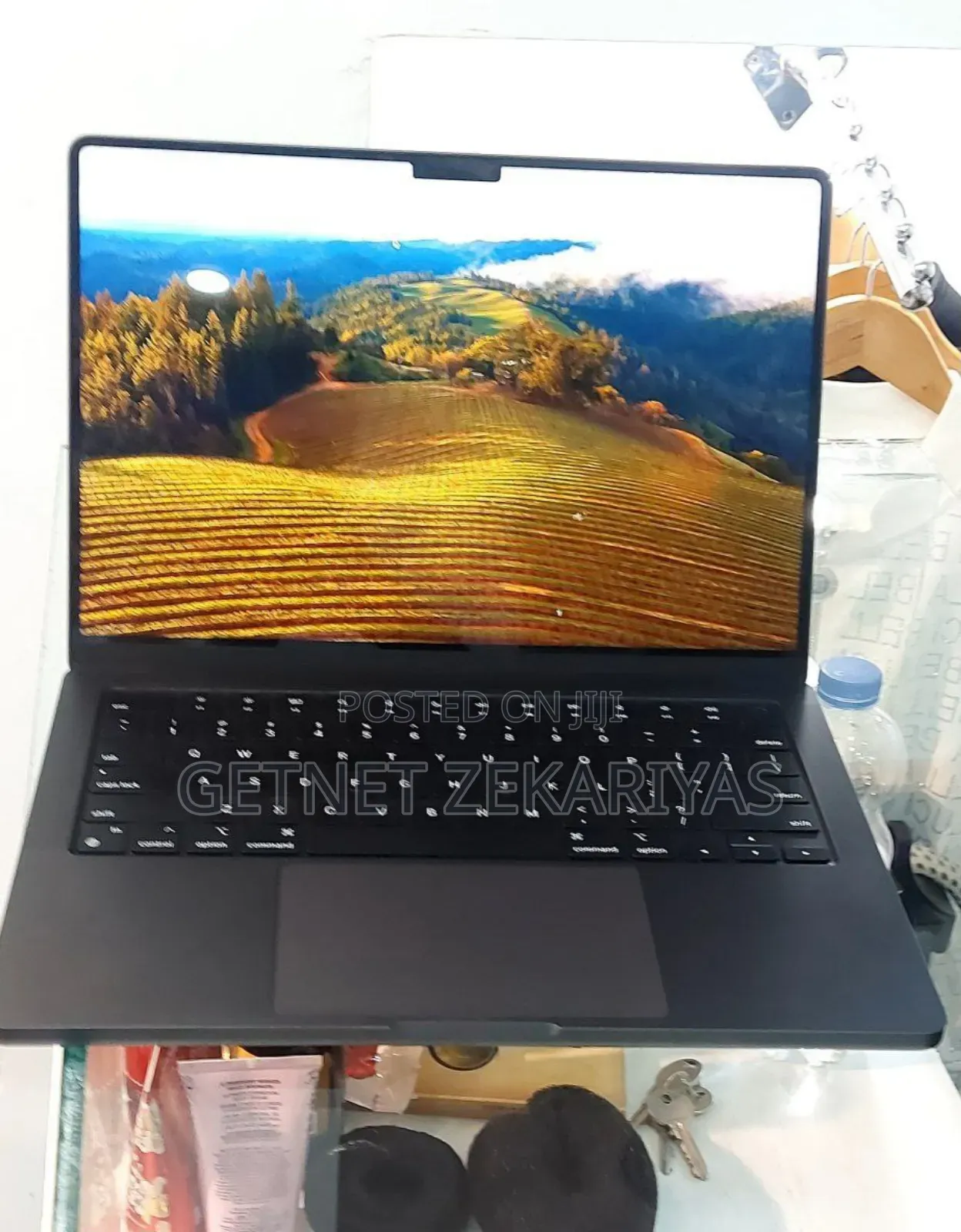 New Laptop Apple MacBook Pro 18GB Apple M3 Pro SSD 512GB