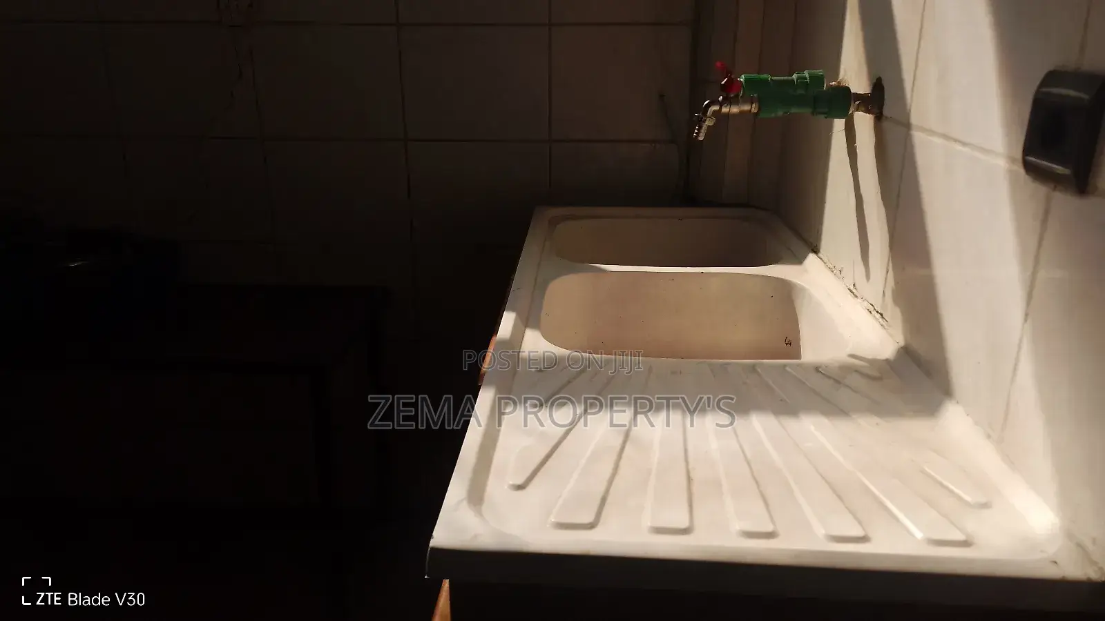 Furnished 3bdrm Apartment in Kirkos for rent