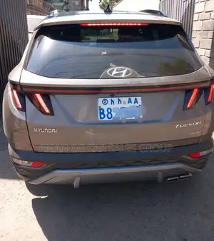 Hyundai Tucson 2021 Gold