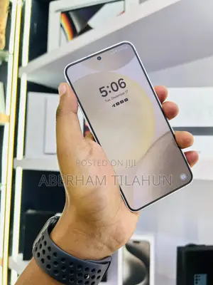 Samsung Galaxy S24 256 GB Gold