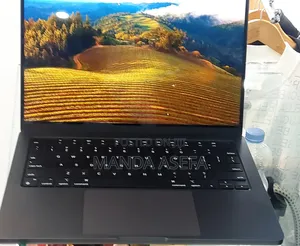 New Laptop Apple MacBook Pro 16GB Apple M3 SSD 512GB