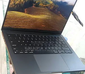 New Laptop Apple MacBook Pro 16GB Apple M3 SSD 512GB