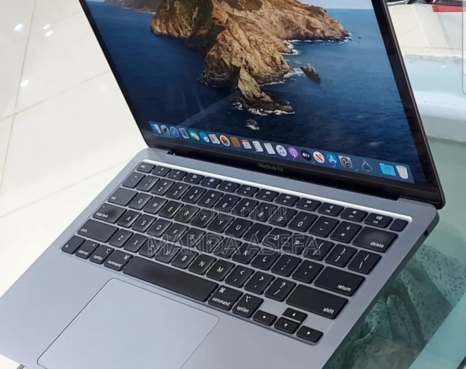 New Laptop Apple MacBook Air 2020 16GB Intel Core I7 SSD 512GB