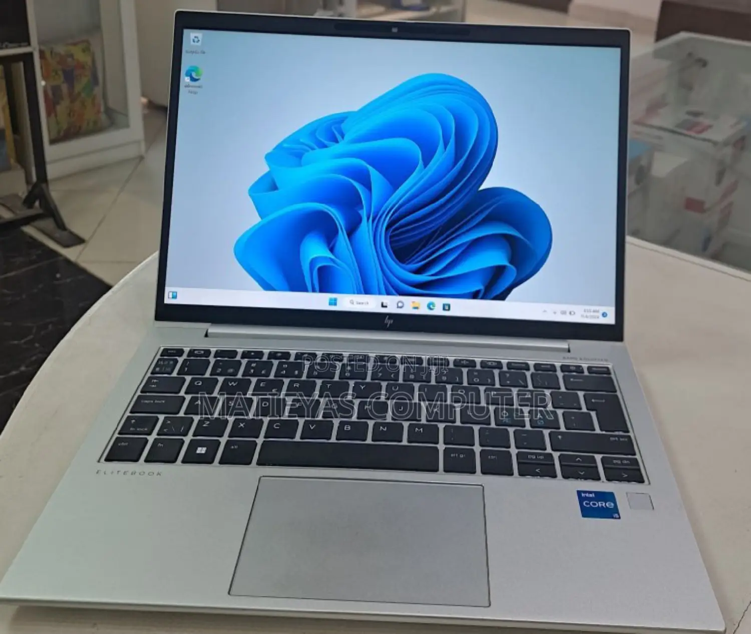 New Laptop HP EliteBook 830 G9 16GB Intel Core I5 SSD 512GB