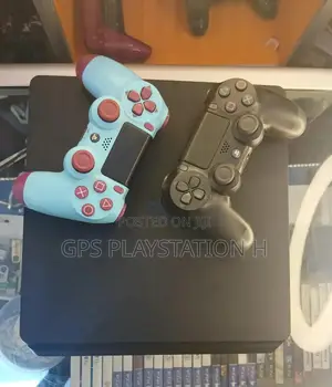 Photo - Ps 4 Slim Dubai Used ባስቸኩዋይ የሚሸጥ