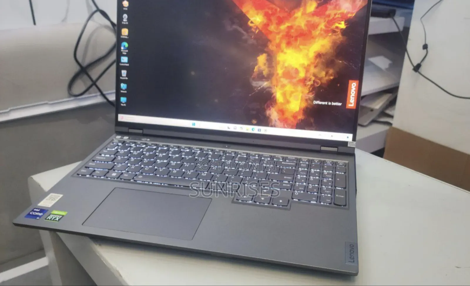 New Laptop Lenovo IdeaPad Y400 16GB Intel Core I9 SSD 1T