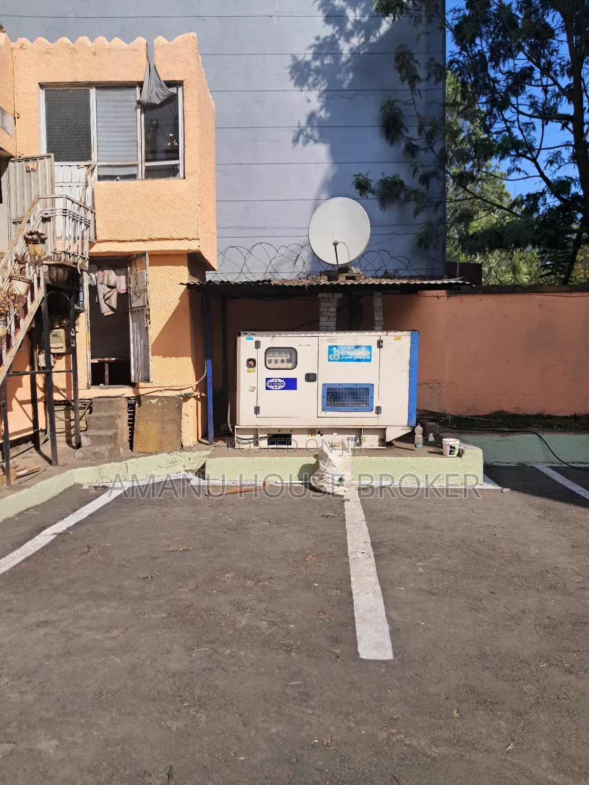 Urgent Rent Building for Office, Residential