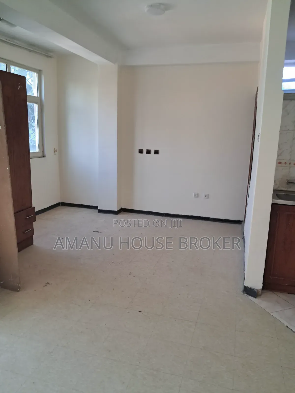 Urgent Rent Building for Office, Residential