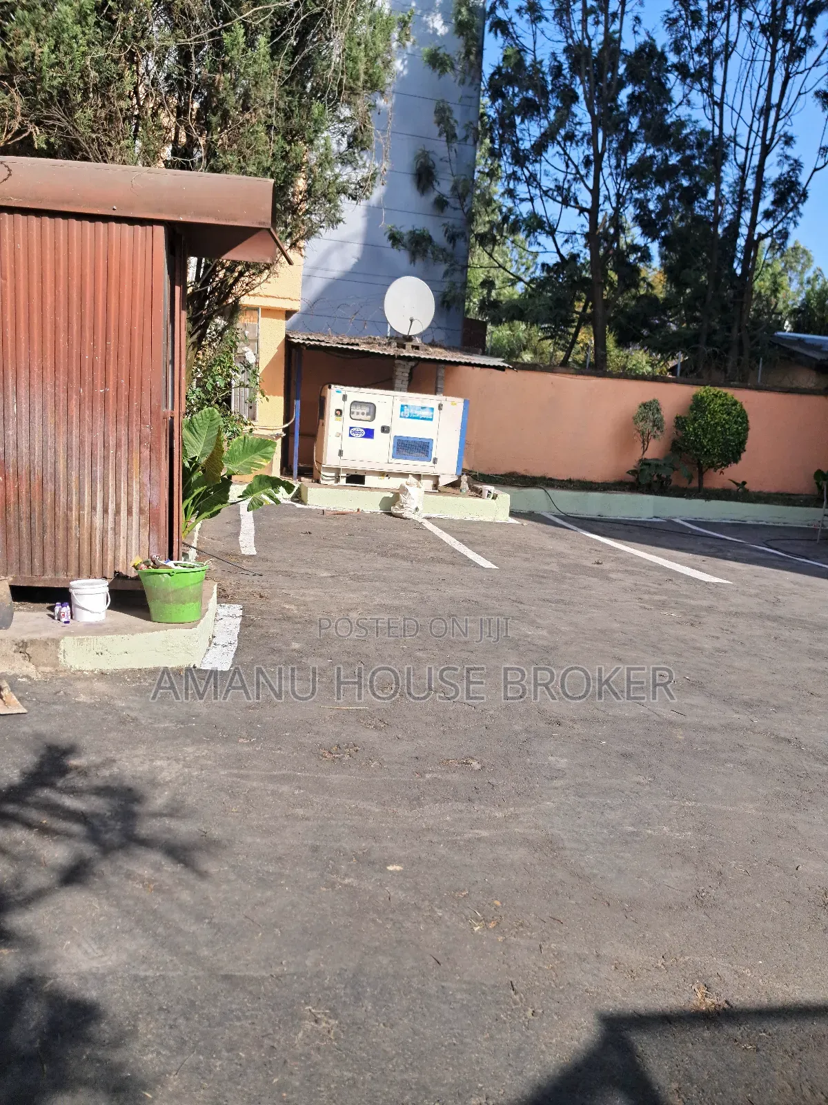 Urgent Rent Building for Office, Residential