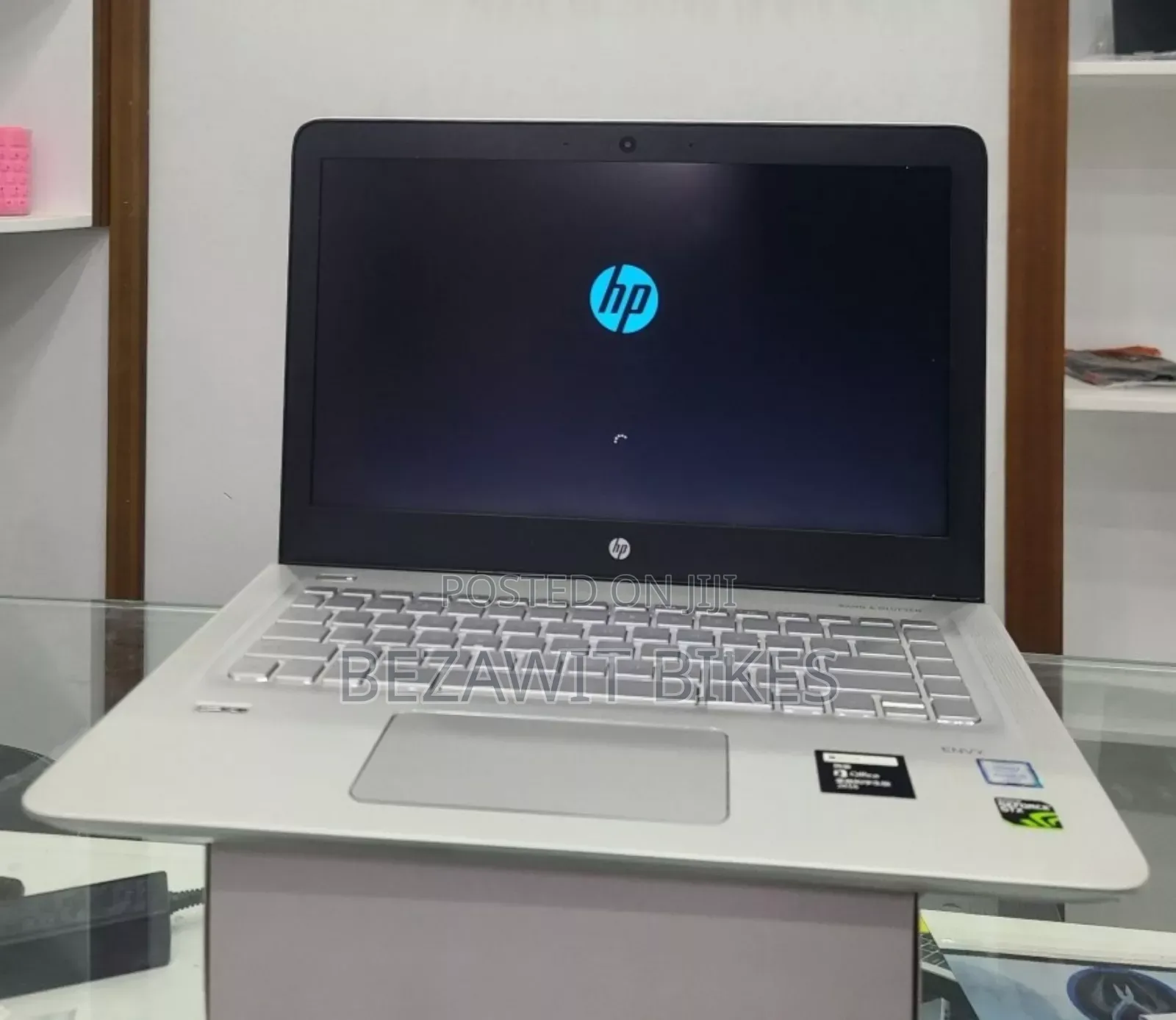 New Laptop HP Envy 14 8GB Intel Core I5 SSD 512GB