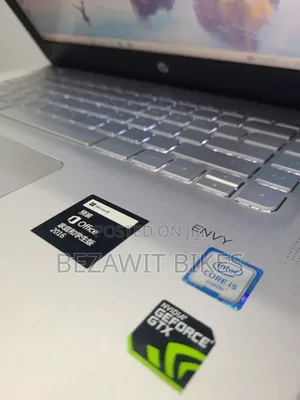 New Laptop HP Envy 14 8GB Intel Core I5 SSD 512GB