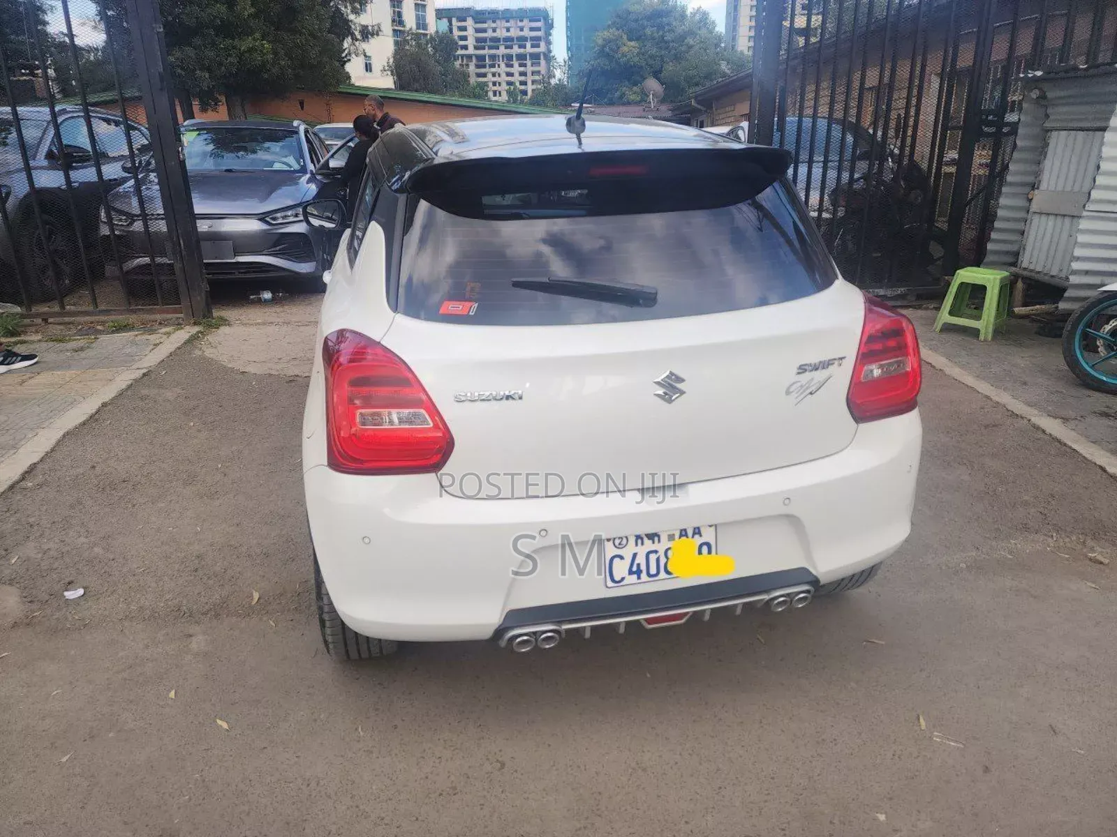 Suzuki Swift 2022 White