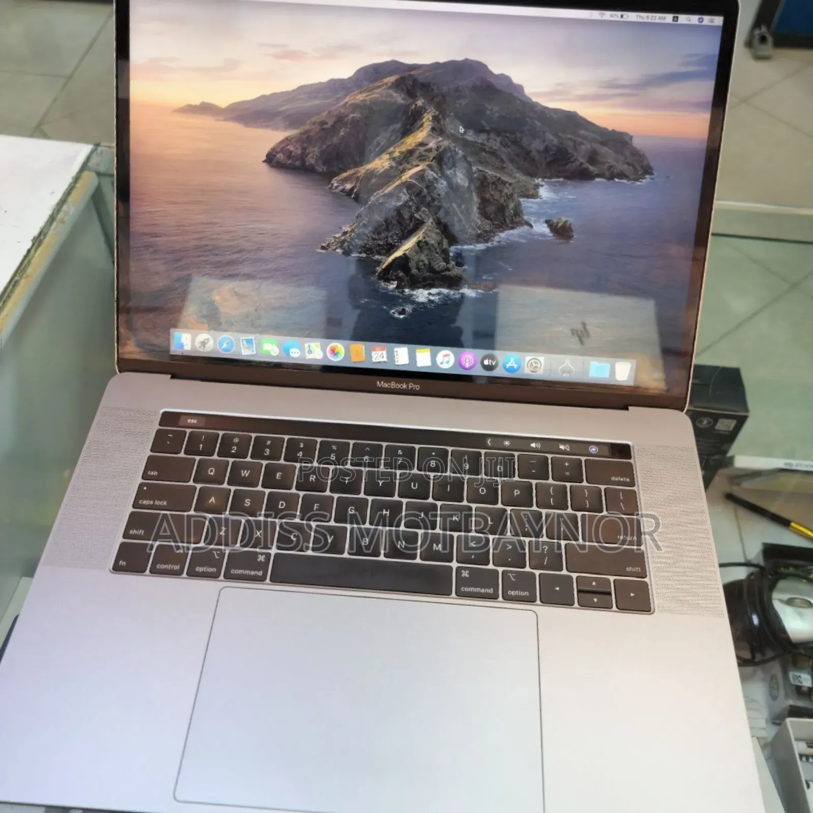 New Laptop Apple MacBook Pro 2017 16GB Intel Core I7 SSD 512GB