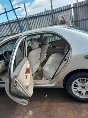 Toyota Corolla 2007 Ivory